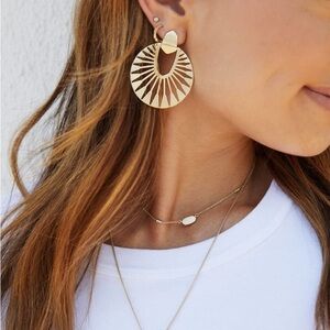 KENDRA SCOTT 🆑 Final Sale Authentic-Lowest Price-No Offers-No Shipping Discount
